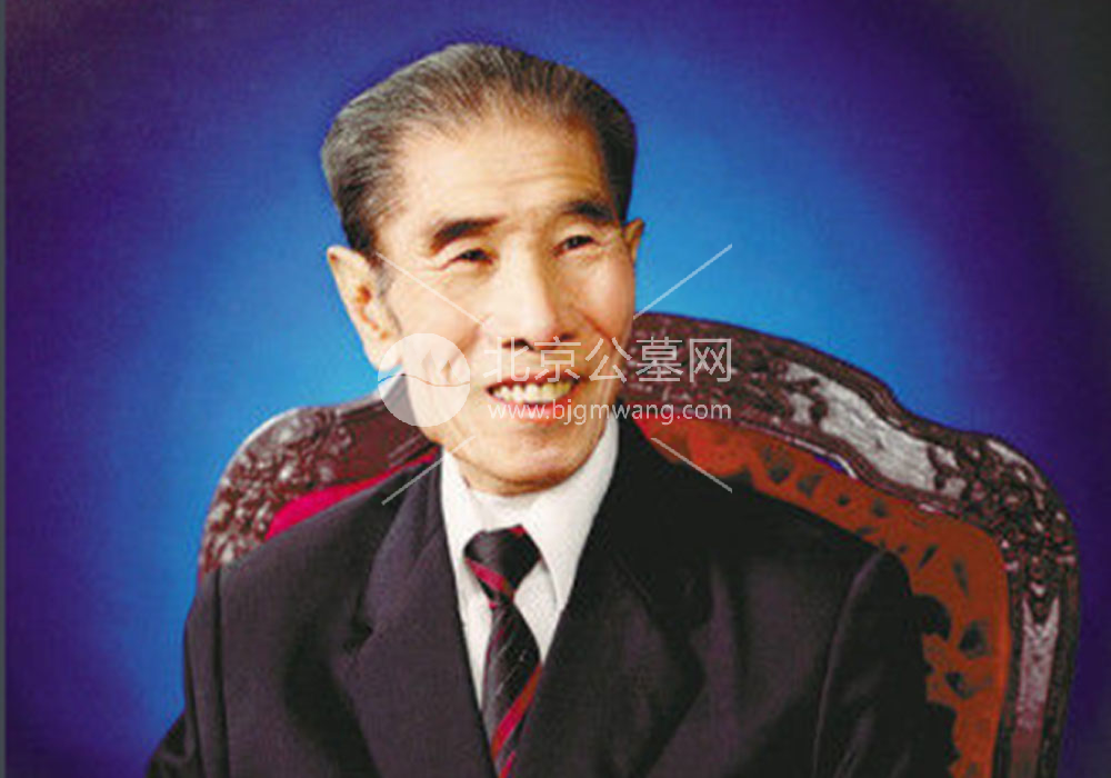 天寿陵园名人回顾：红花配绿叶-捧哏大师李文华