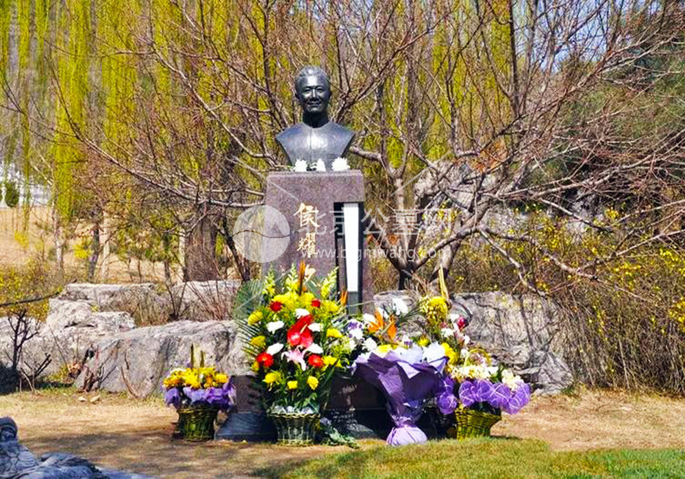 天寿陵园名人聚集地--名人走廊：千古风流人物齐聚一堂