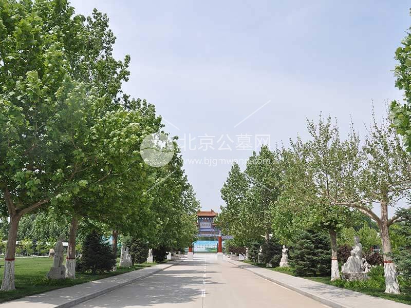 灵山宝塔陵园：自然与人文交织的宁静之地